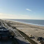 Aan Het In Aan Zee! Apartment